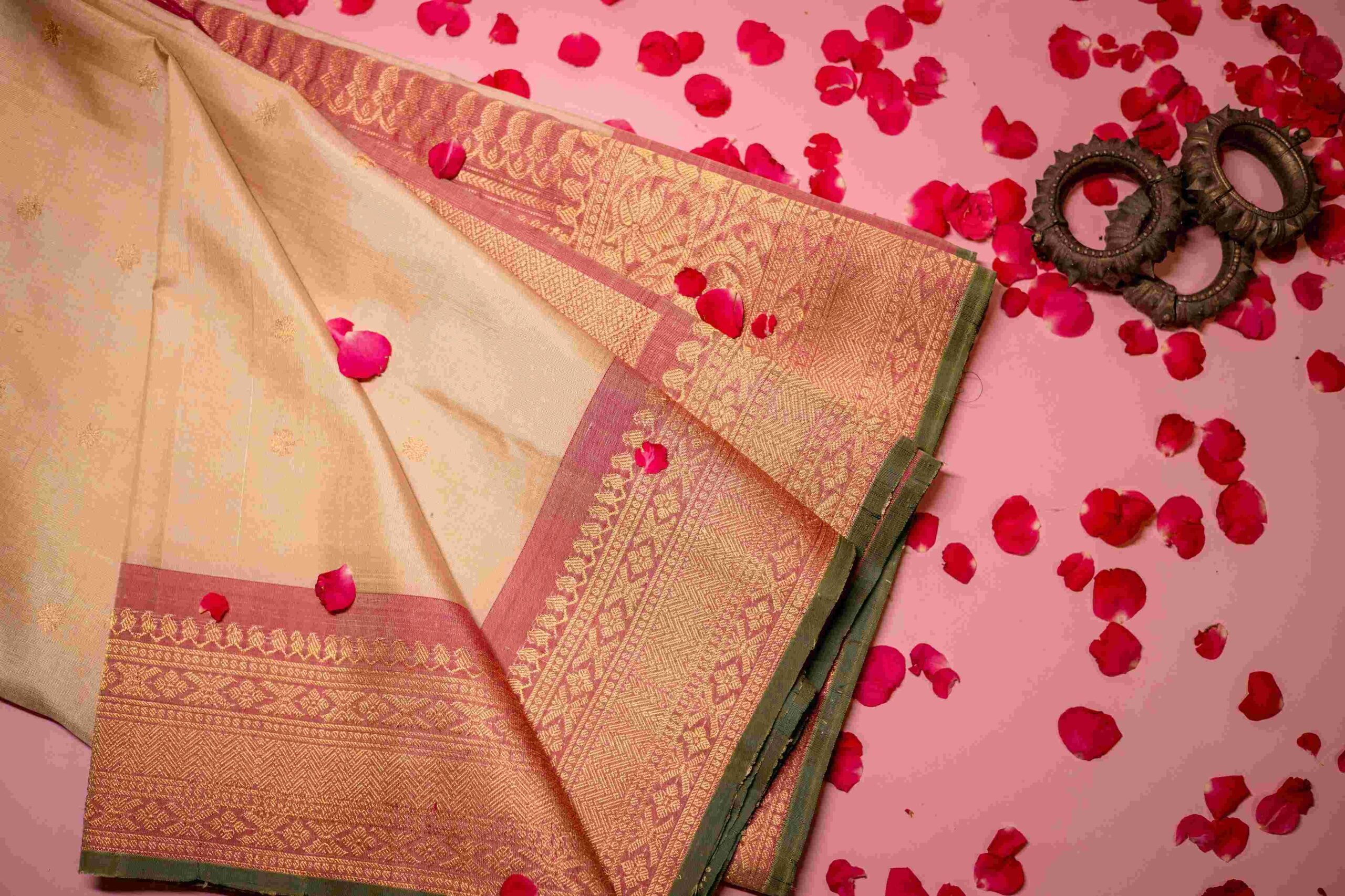 Beige with Pink traditional border Gadwal Saree