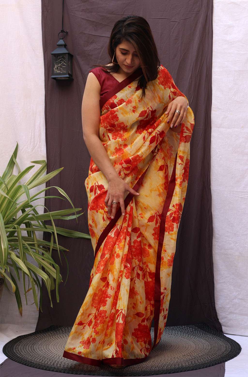 Aura Red Floral Printed Saree