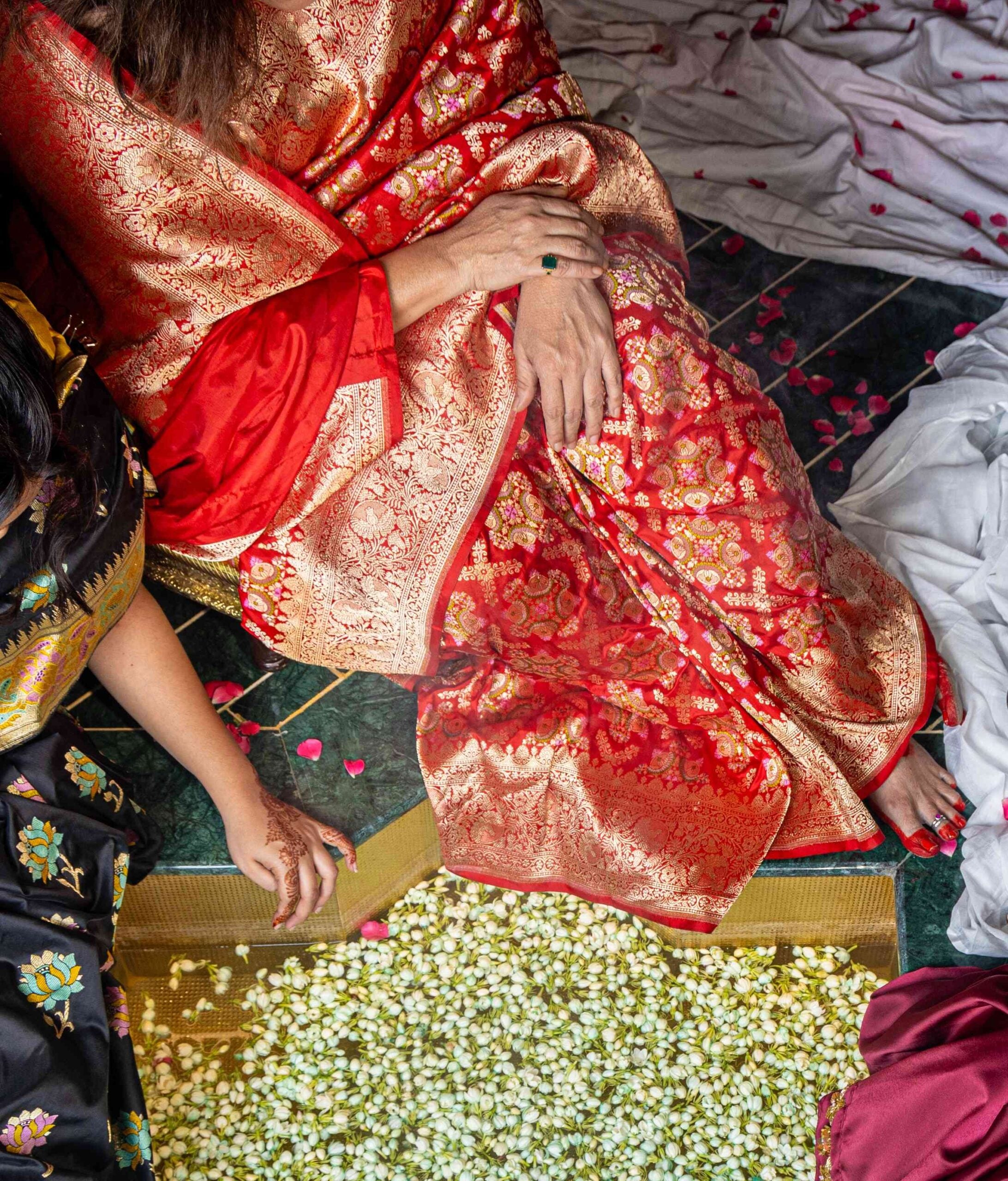 Laal Meenakari Benaras saree