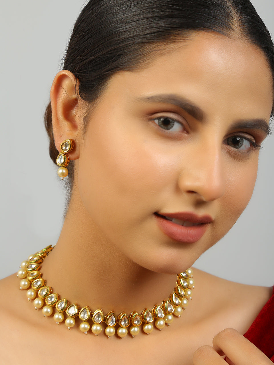 Kundan ivory beaded necklace with earrings