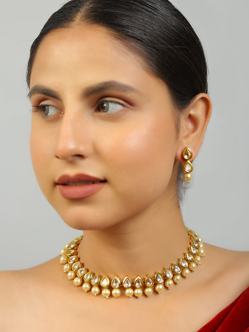 Kundan ivory beaded necklace with earrings