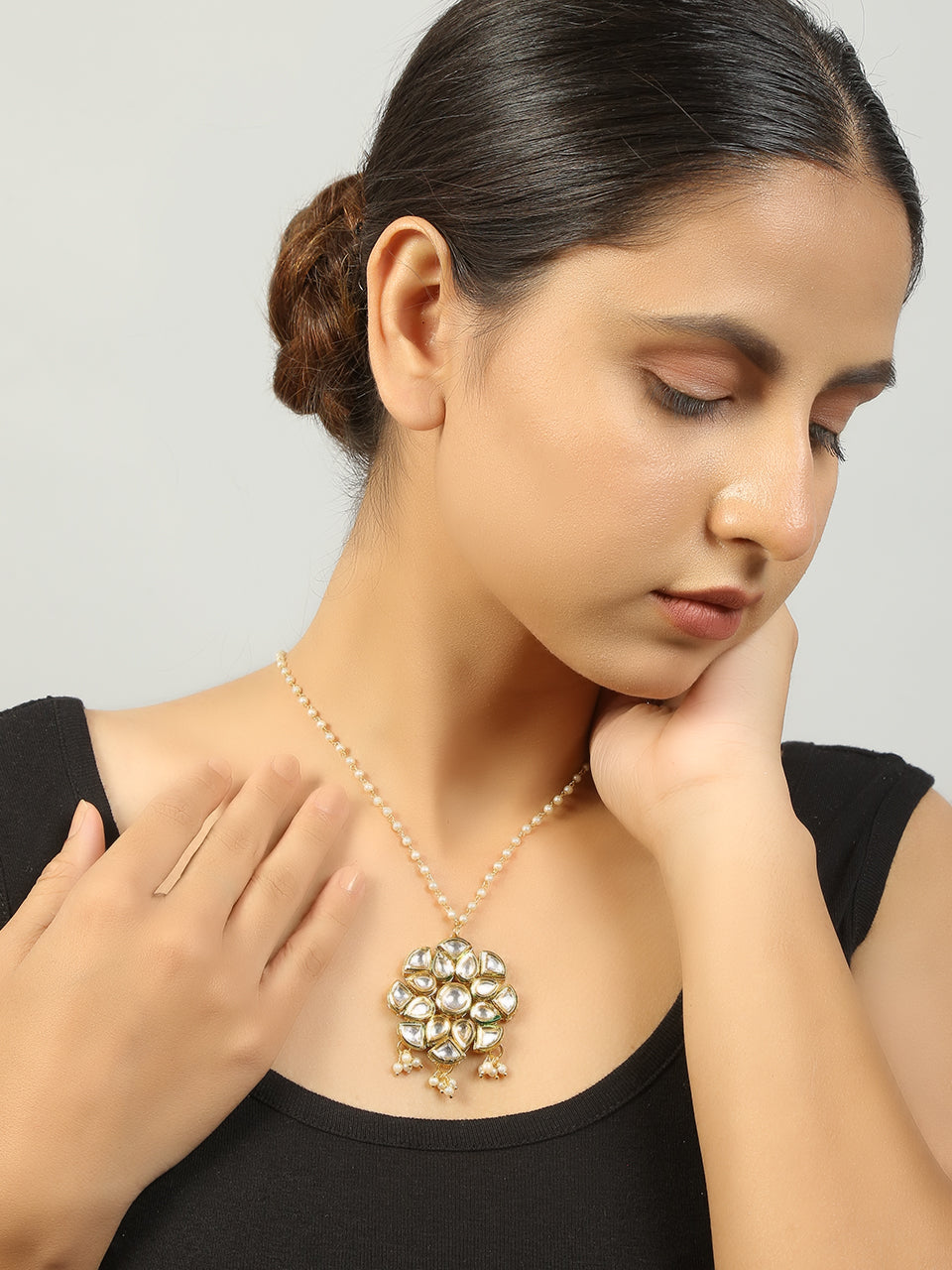 White Gold Tone Kundan Necklace