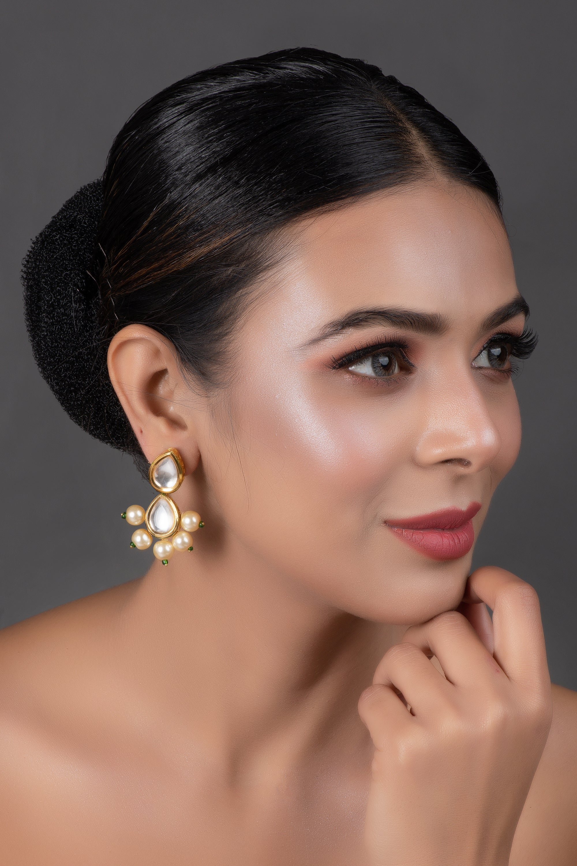 Pearl beaded Handcrafted Kundan earrings