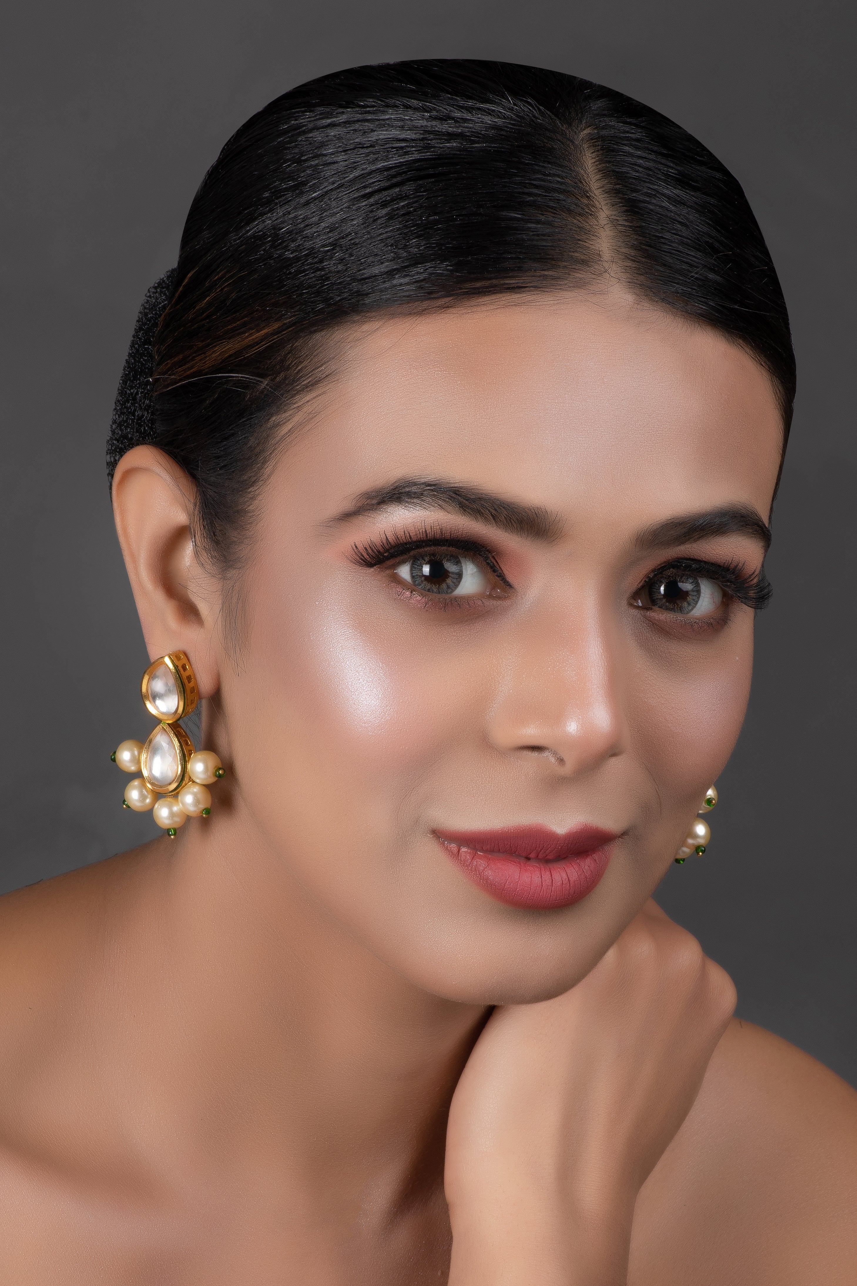 Pearl beaded Handcrafted Kundan earrings