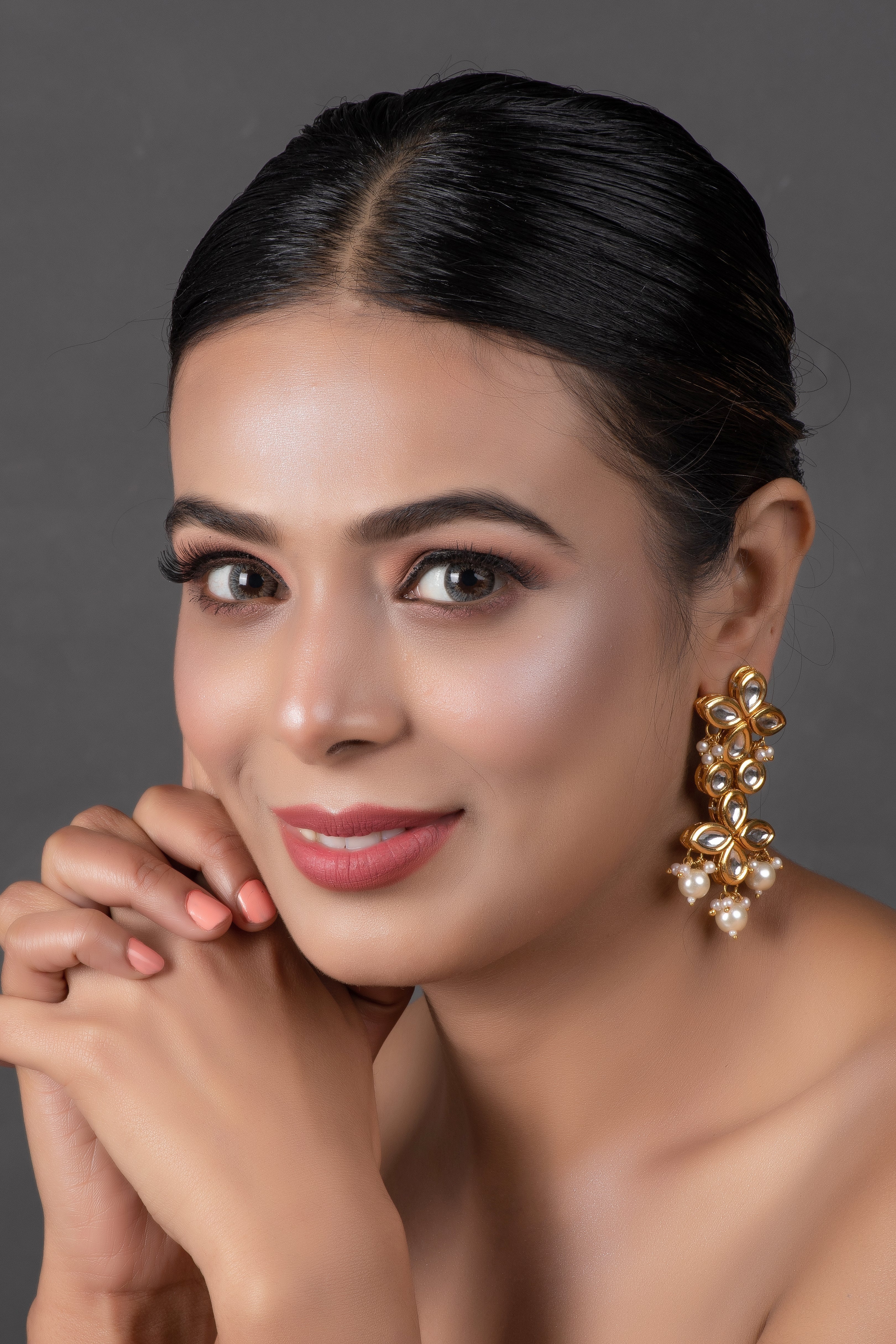 Gold tone Pearl beaded kundan earrings