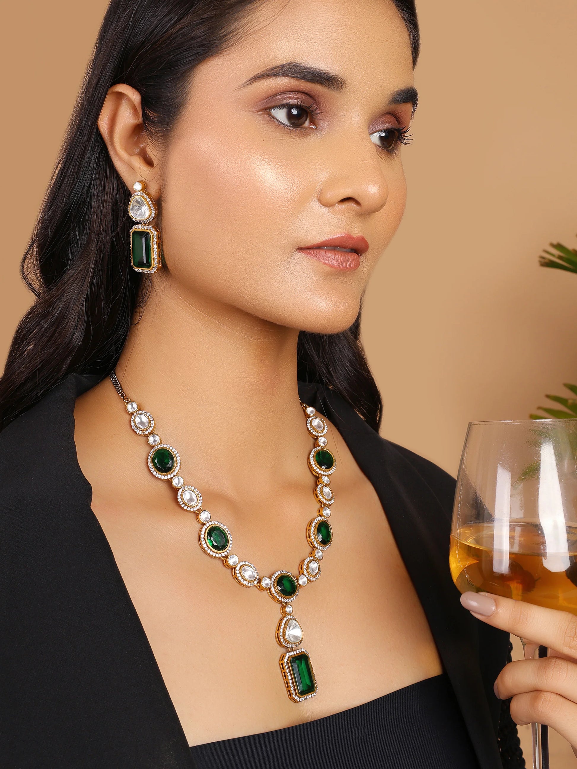 Royal Emerald Moissanite Polki Necklace Set