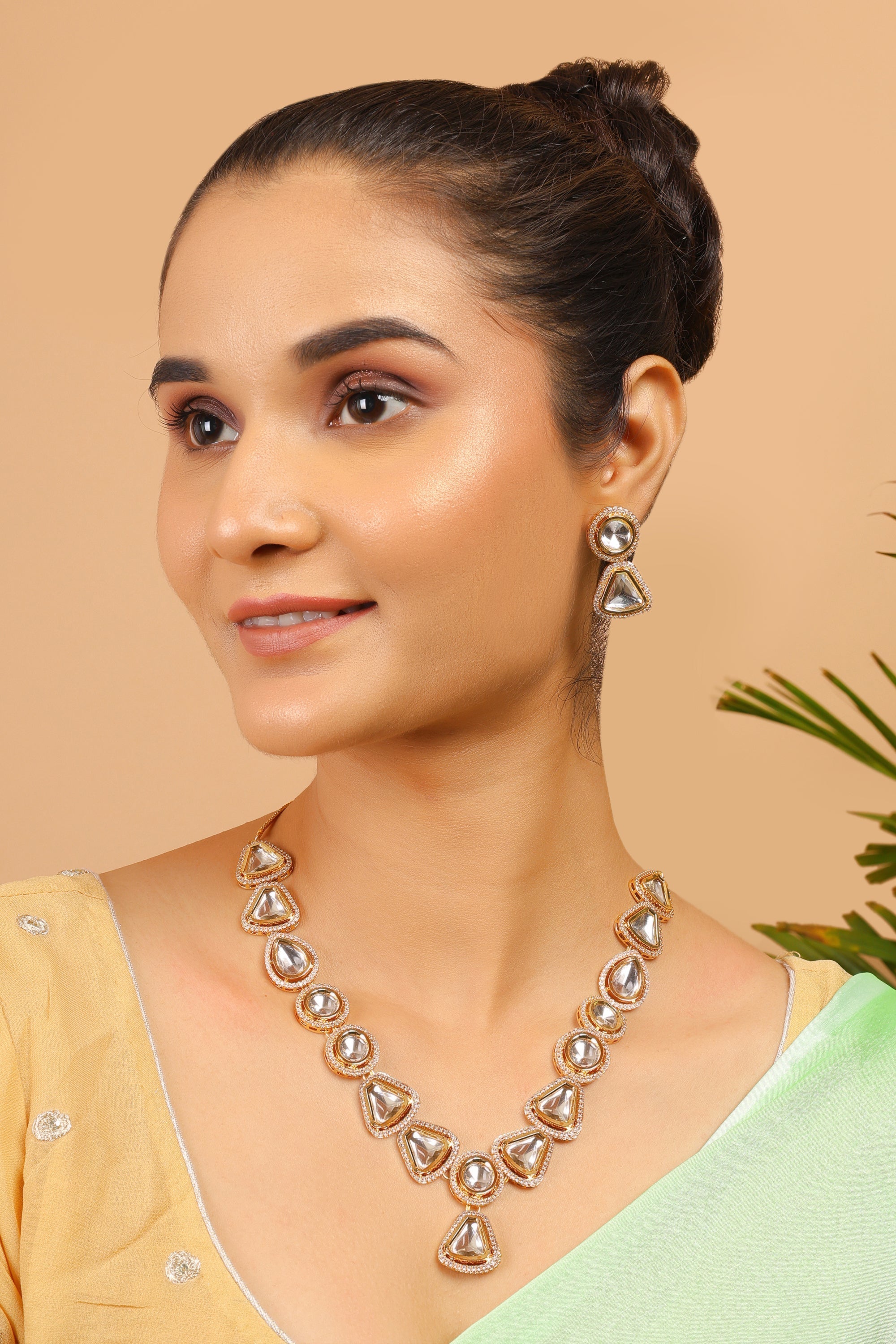 Gold toned Kundan Polki Necklace set