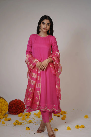 Mandhaara Kamala - Elegant Organza Ensemble