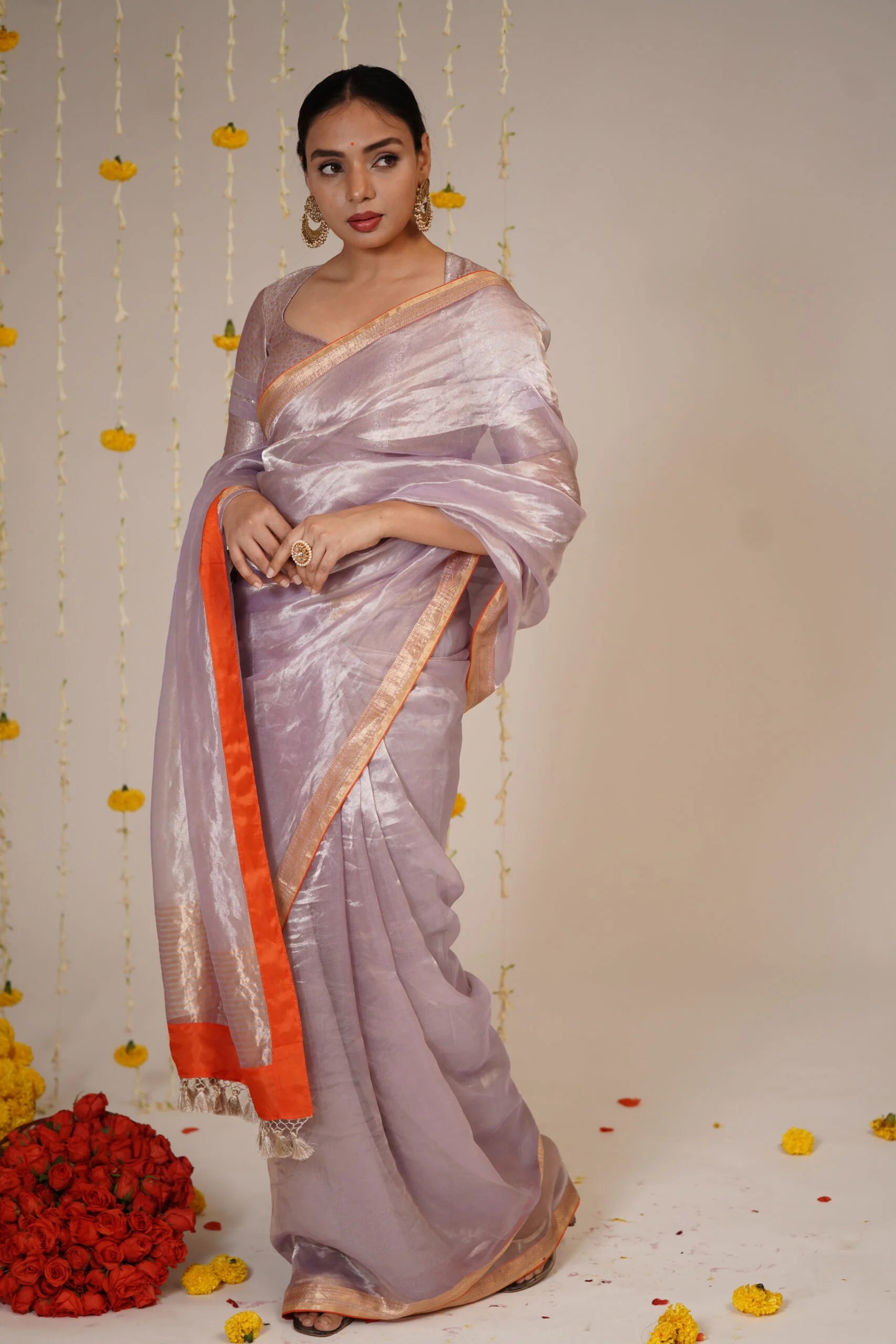 Mandhaara Raupya Ushna Tissue Saree