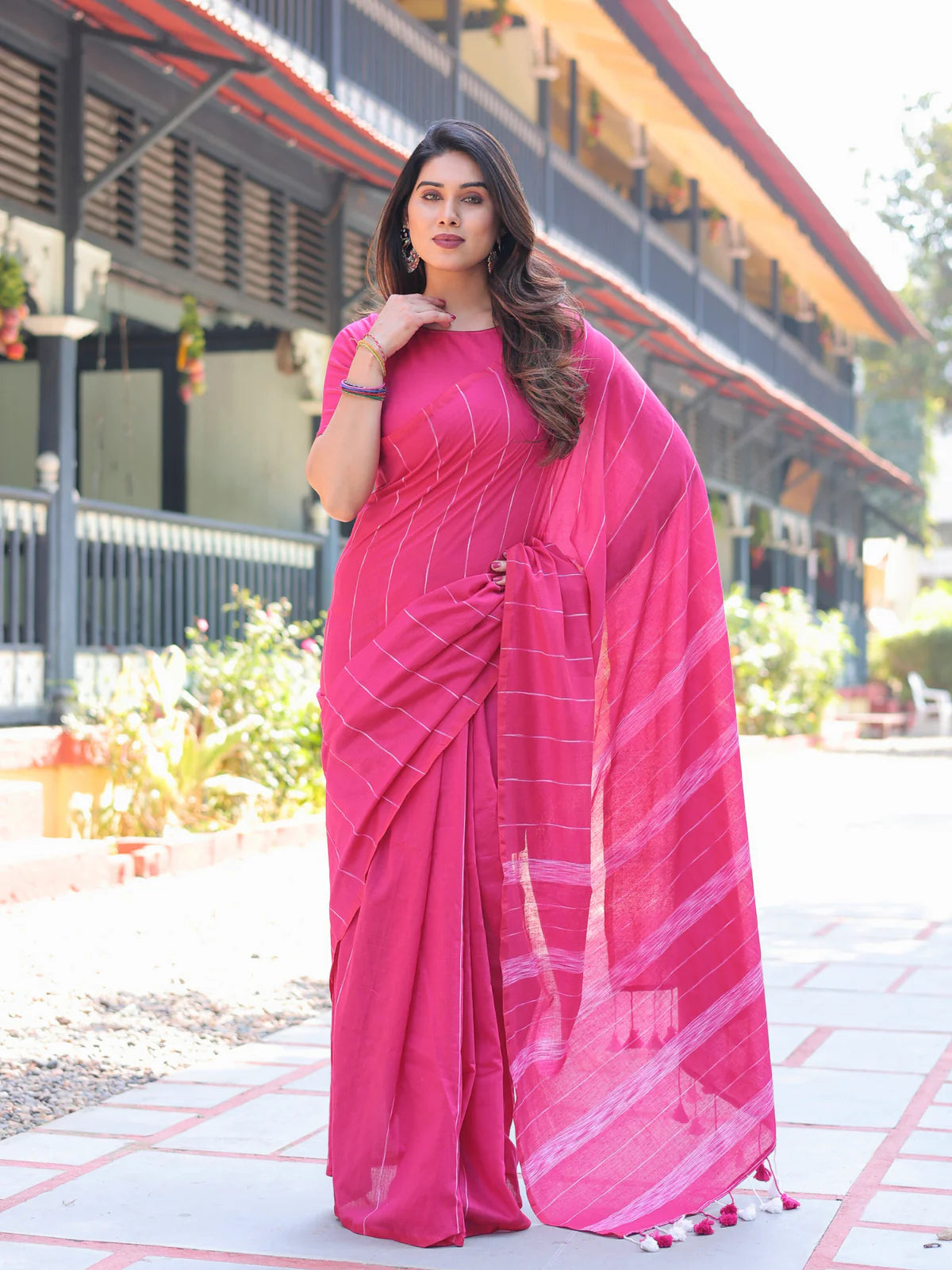 Gulabi cotton saree with Blouse