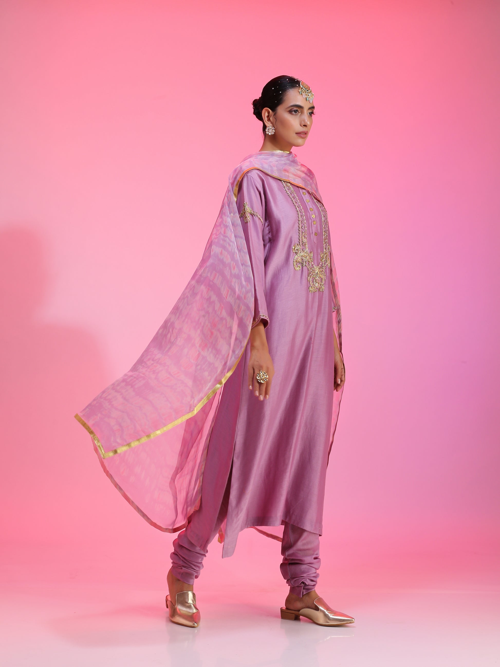 Zardozi neck mauve kalidar set